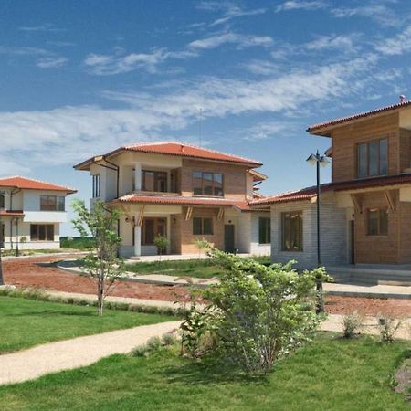 Lighthouse Golf & Spa Apartments Balchik Bagian luar foto