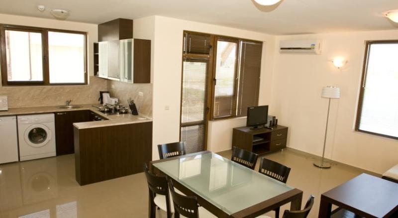 Lighthouse Golf & Spa Apartments Balchik Bagian luar foto